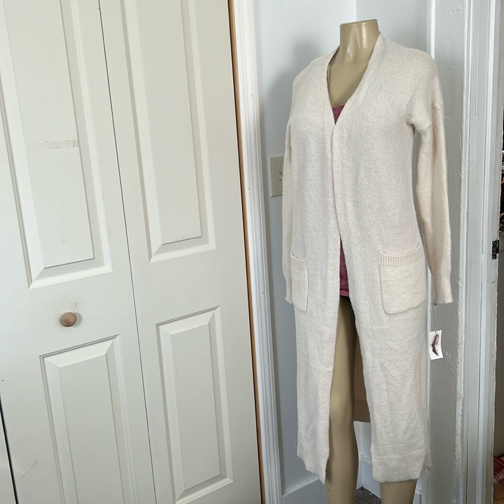 JESSICA SIMPSONS SWEATER-COLOR OFF WHITE